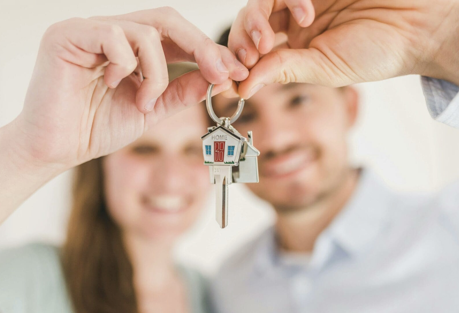 Les jeunes peuvent bénéficier d'un prêt à taux zéro pour la maison neuve.